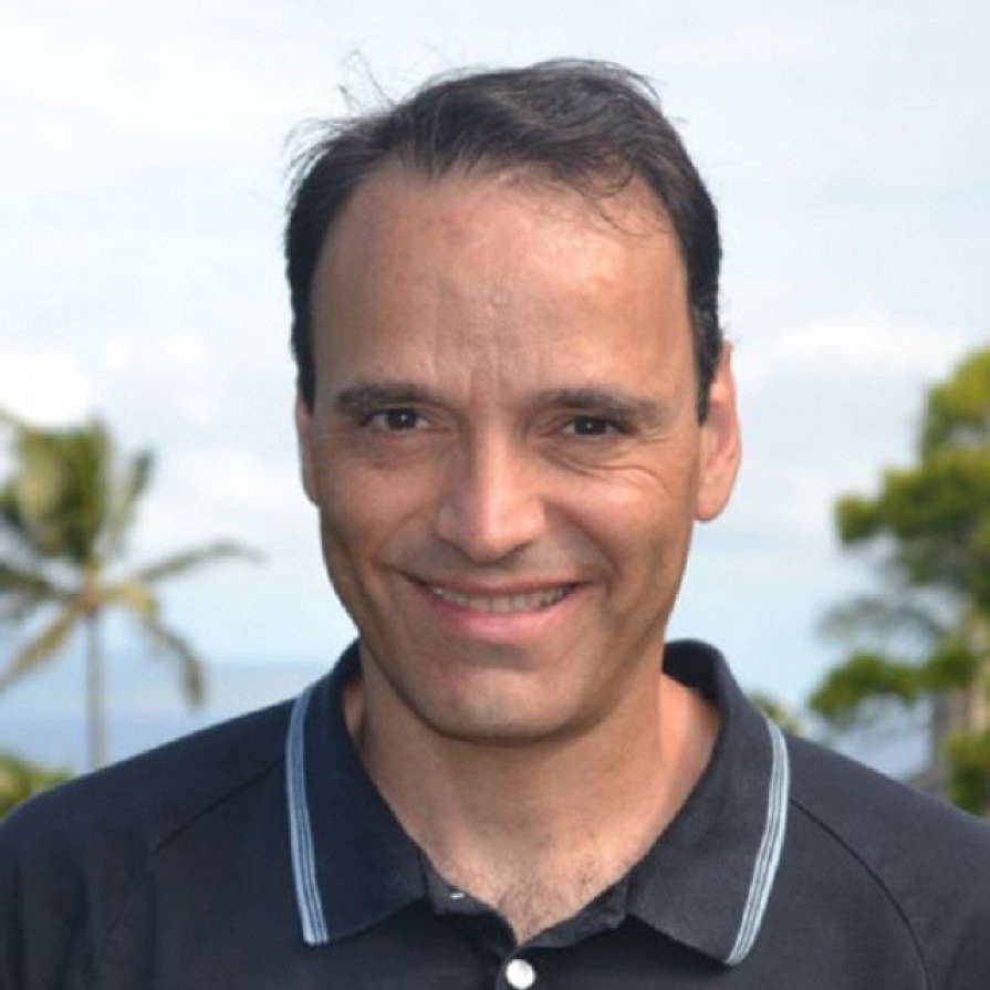Neuroscientist Horacio de la Iglesia The Lunar Connection: How Moon Cycles May Quietly Shape Your Biology